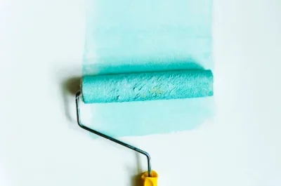 Peinture intérieure à Ollans — murs, plafonds et boiseries